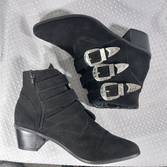 FOREVER 21! LUXE BLACK VEGAN SUEDE LEATHER TRIPLE BUCKLE ZIPPER BOOTS! SZ 8M - Picture 7 of 12